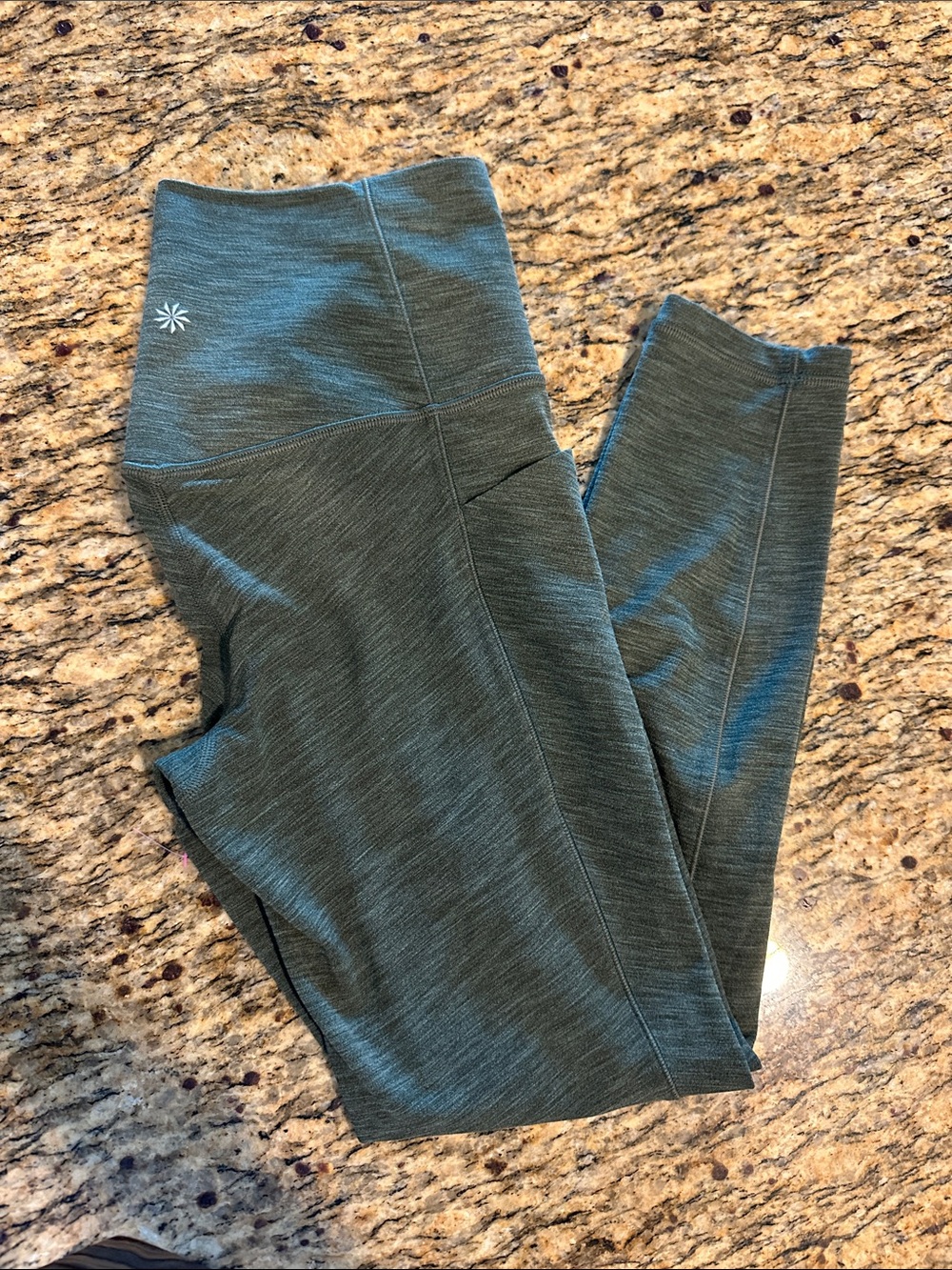 Athleta Kids Performance Leggings in Olive